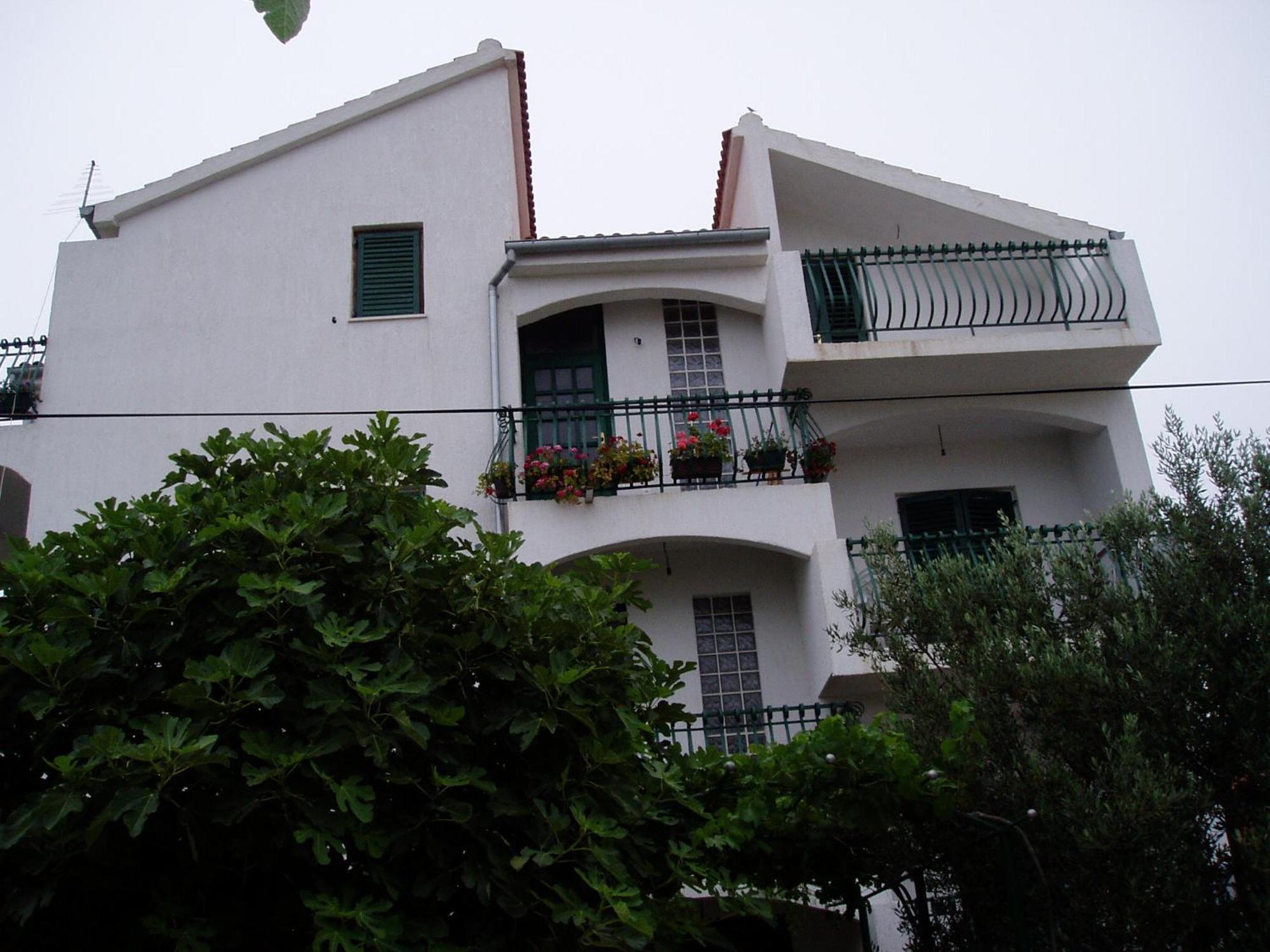 Apartments Nada Водице Екстериор снимка