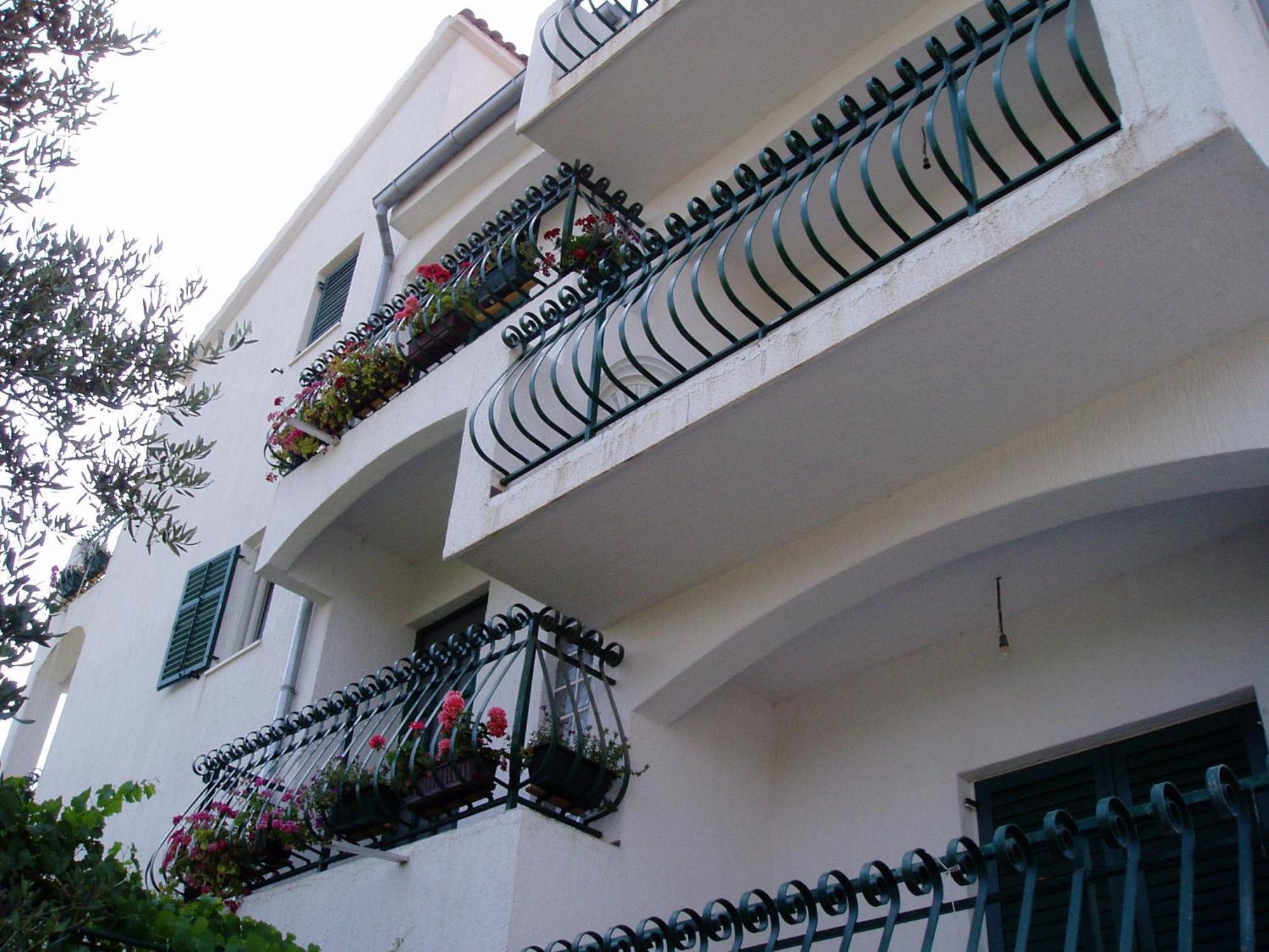 Apartments Nada Водице Екстериор снимка