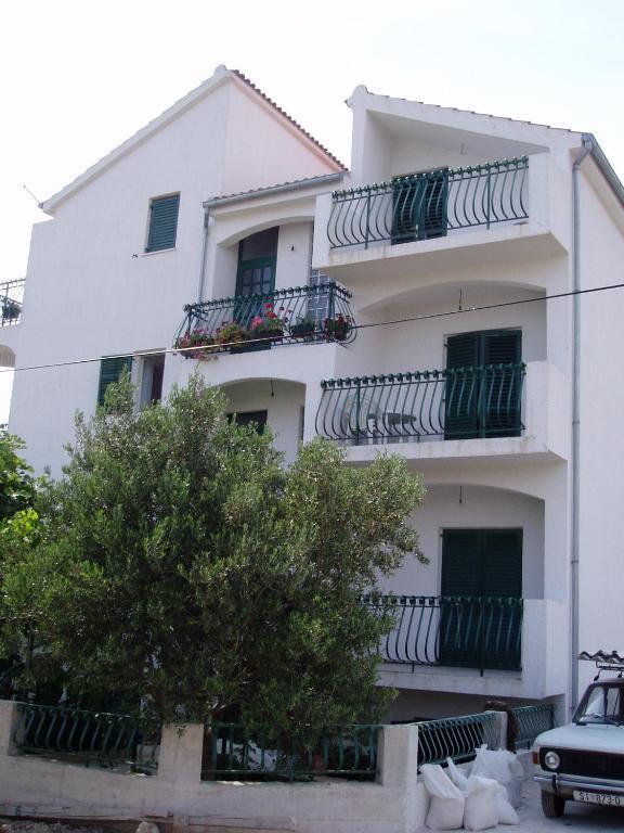 Apartments Nada Водице Екстериор снимка